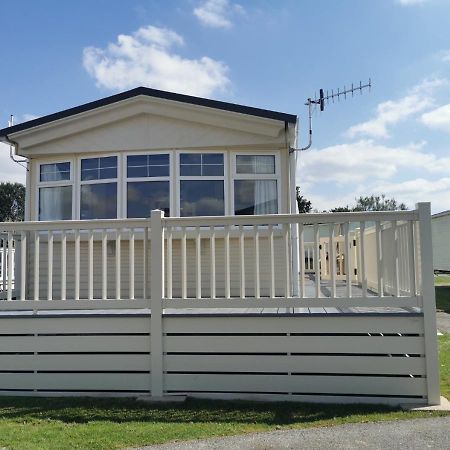 Tranquil 6 Berth Luxury Holiday Home Chichester Bagian luar foto