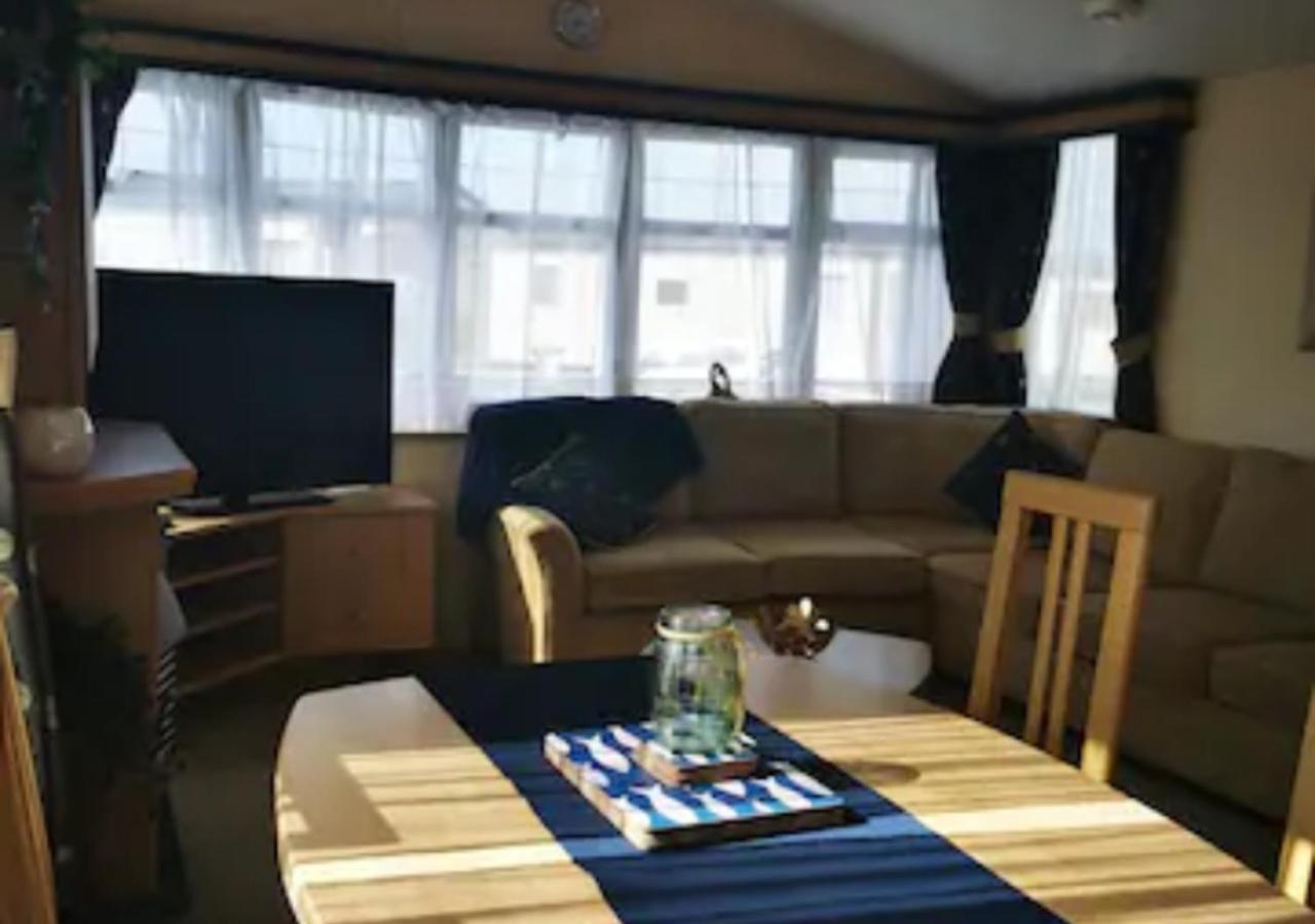 Tranquil 6 Berth Luxury Holiday Home Chichester Bagian luar foto