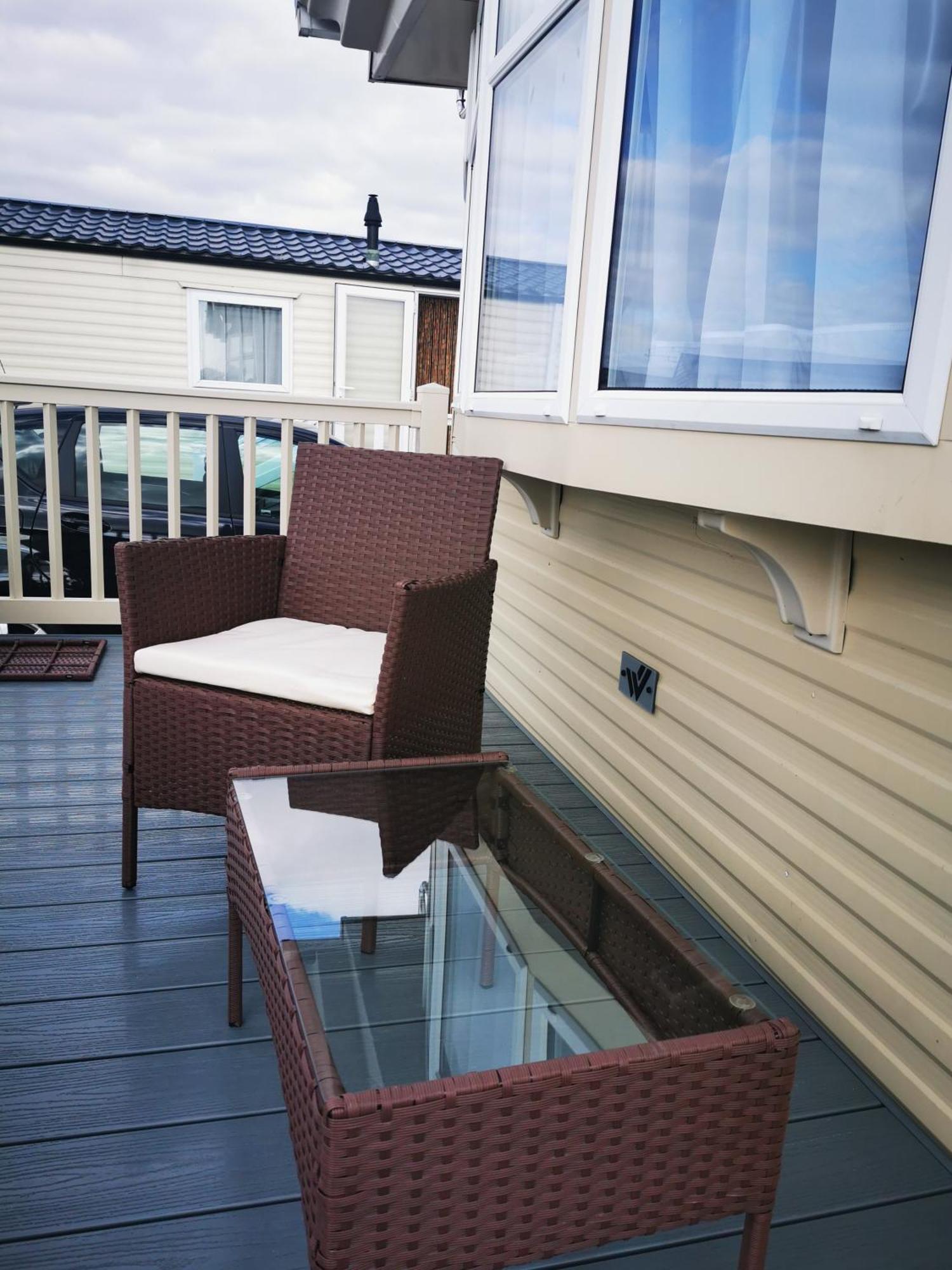 Tranquil 6 Berth Luxury Holiday Home Chichester Bagian luar foto